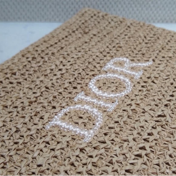 Dior Beauty Raffia Straw Pouch • BRAND NEW - Picture 2 of 3